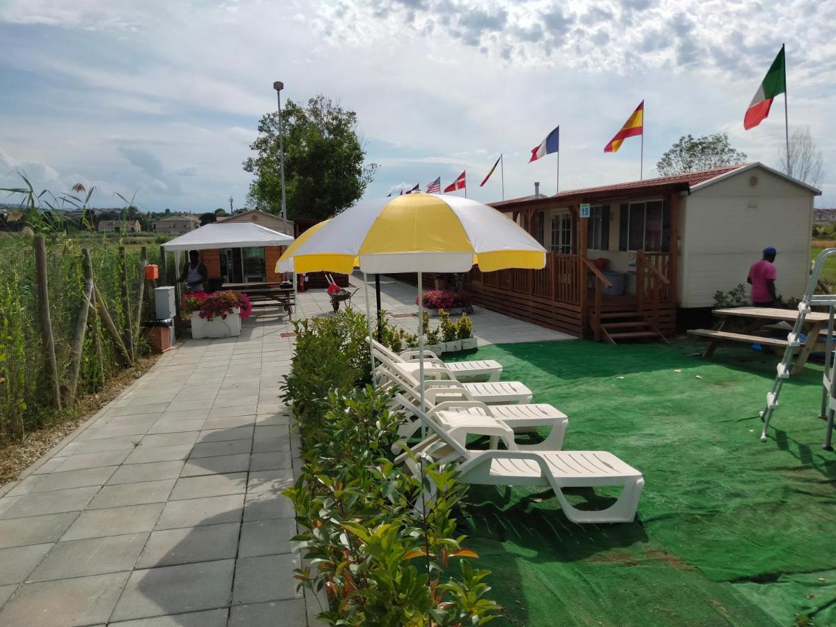 Villaggio Degli Angeli Scerne Pineto Buitenkant foto